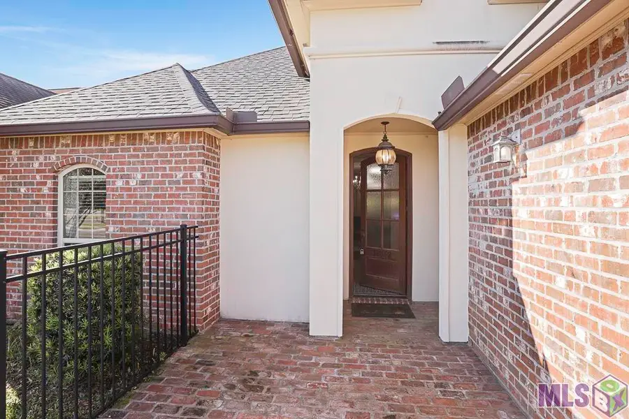 38562 Cardinal Ct, Prairieville, LA 70769 - #2