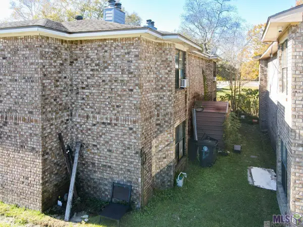 814 Hammond Manor Dr, Baton Rouge, LA 70816