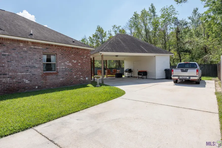 17070 Bradford Ave, Greenwell Springs, LA 70739 - #2
