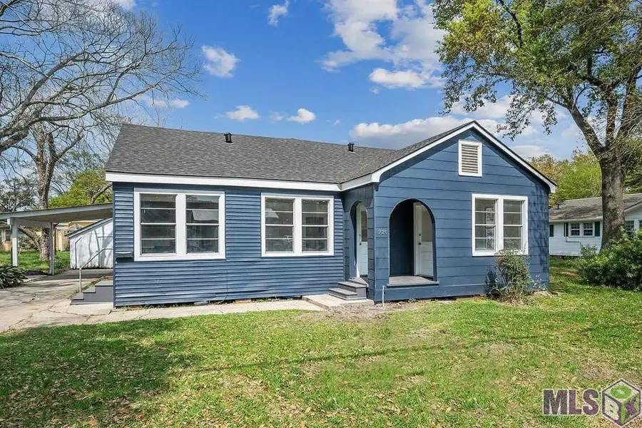 720 Avenue C, Port Allen, LA 70767 - #2