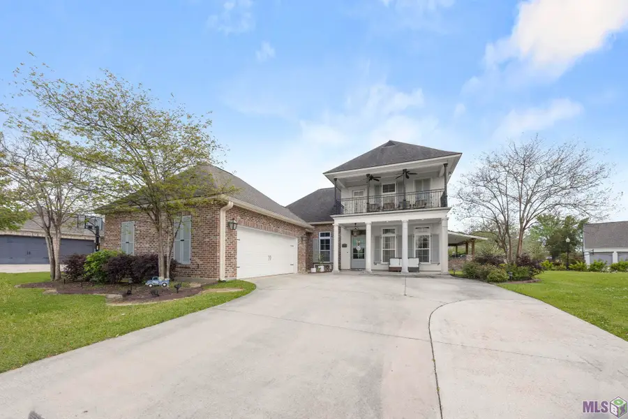 3755 Club View Ct, Zachary, LA 70791 - #2