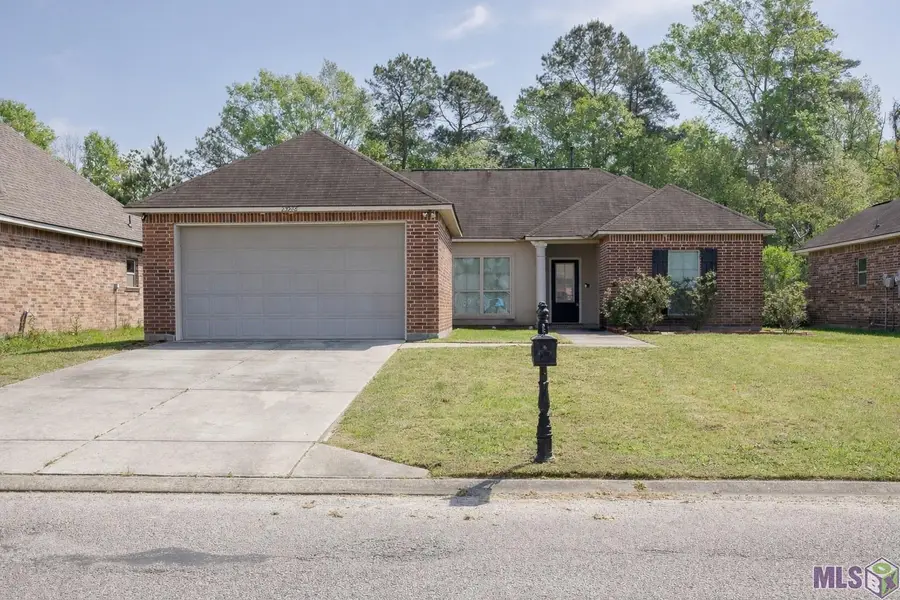 23288 Conifer Dr, Denham Springs, LA 70726 - #2