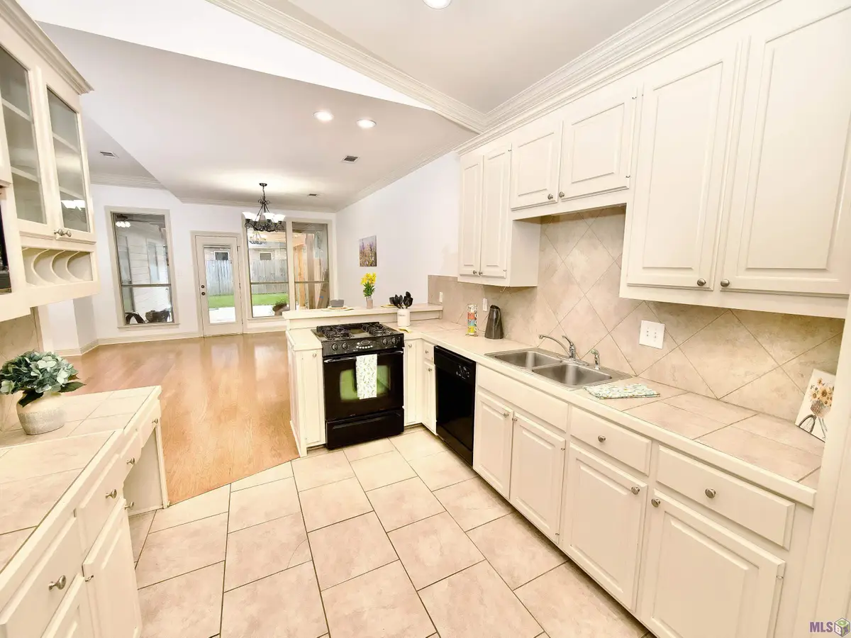 10409 Springtree Ave, Baton Rouge, LA 70810 - #1