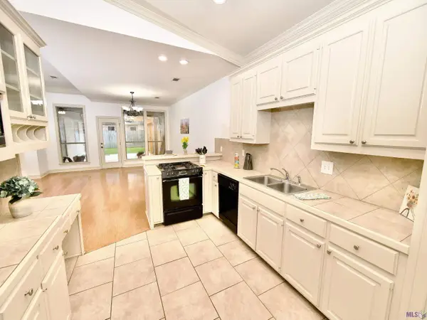 10409 Springtree Ave, Baton Rouge, LA 70810