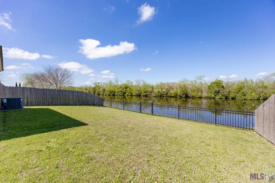 11165 Hillpark Ave, Baton Rouge, LA 70810 - #2