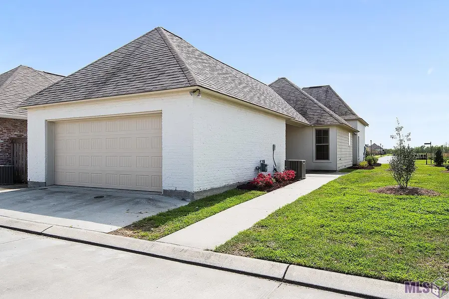3163 Hudson Park Dr, Baton Rouge, LA 70810 - #2