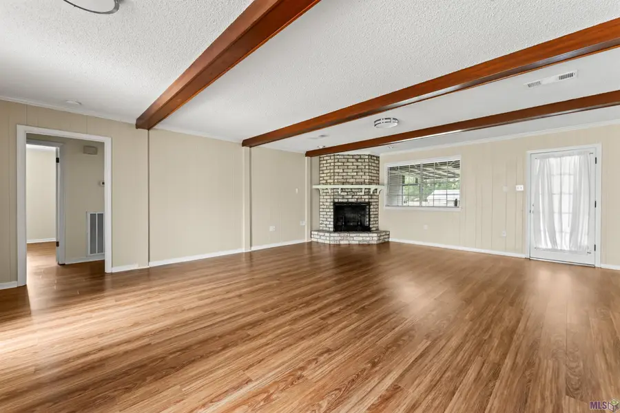 910 Angee Dr, Denham Springs, LA 70726 - #2
