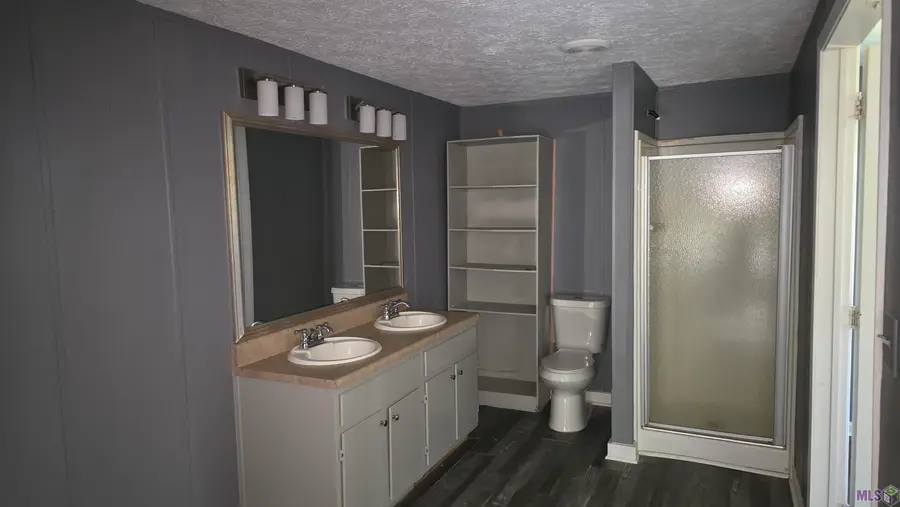 30997 Goldenrod St, Denham Springs, LA 70726 - #3