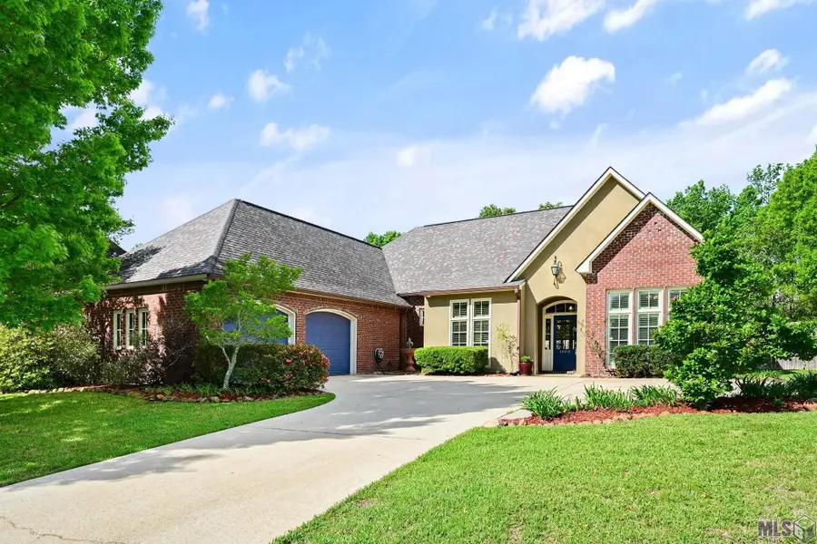 16319 Winding Ridge Ave, Prairieville, LA 70769 - #3
