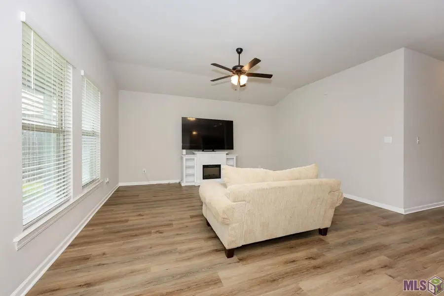 59810 Clifts Cove Dr, Plaquemine, LA 70764 - #2