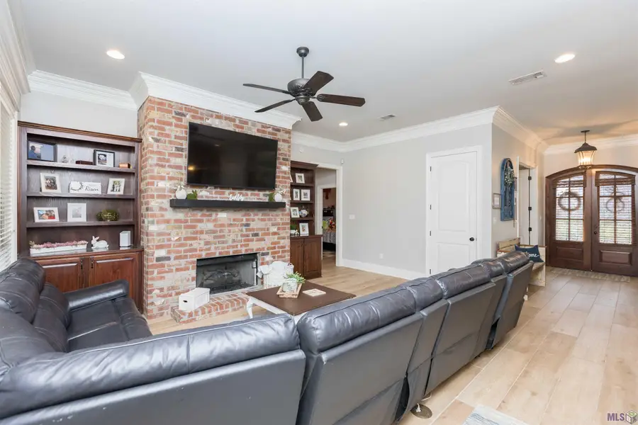 10601 Creek Haven Ln, Denham Springs, LA 70726 - #3