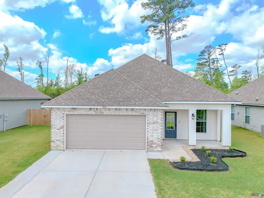 9698 S Grand Marsh Ct, Denham Springs, LA 70726 - #2