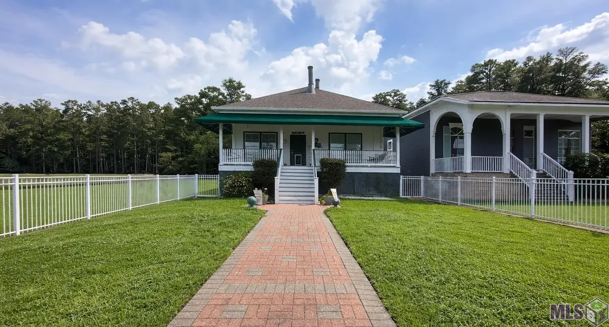 18104 Bayou Pierre Dr, Maurepas, LA 70449 - #1
