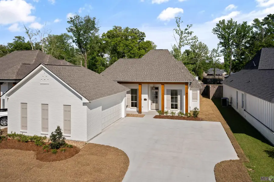 17452 Lions Ear Ln, Prairieville, LA 70769 - #2