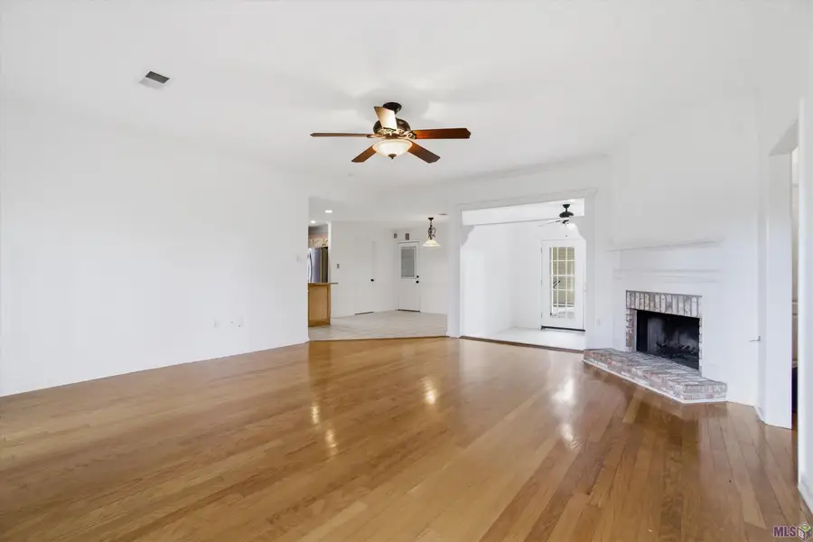 12842 Magnolia Chase Dr, Baton Rouge, LA 70810 - #2