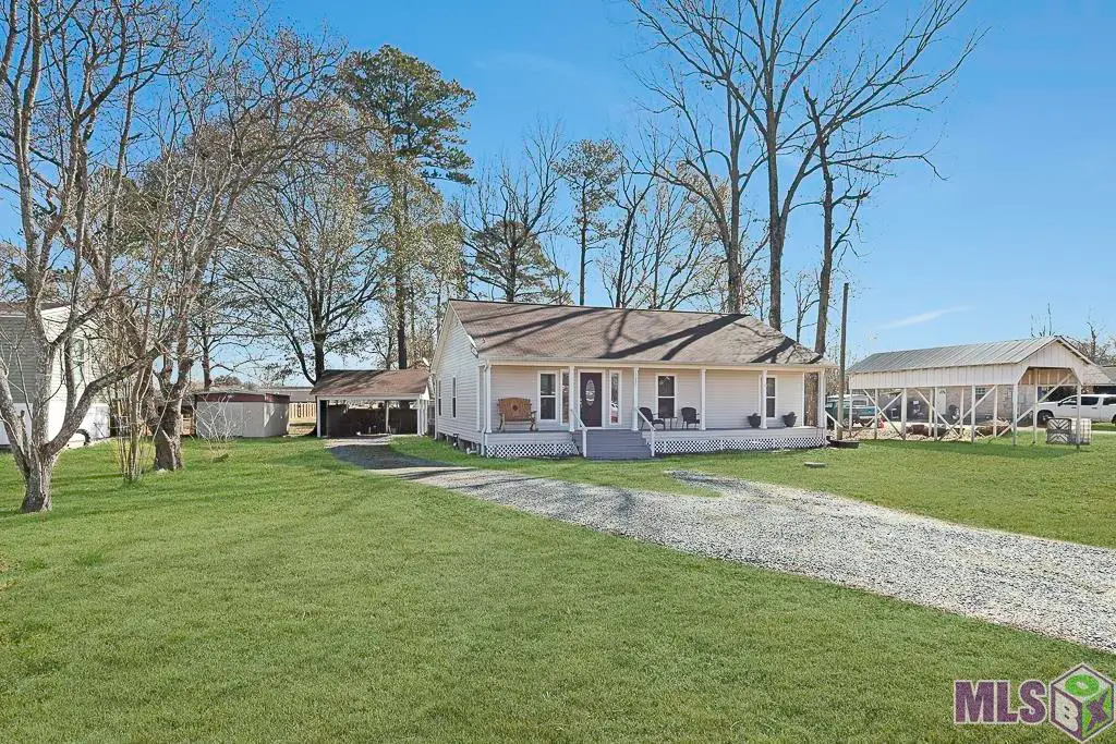 16290 Oakridge Dr, Prairieville, LA 70769 - #1
