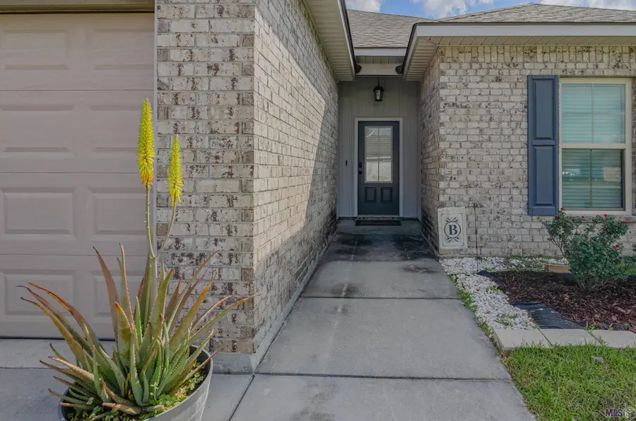 23490 Encore Dr, Denham Springs, LA 70726 - #3