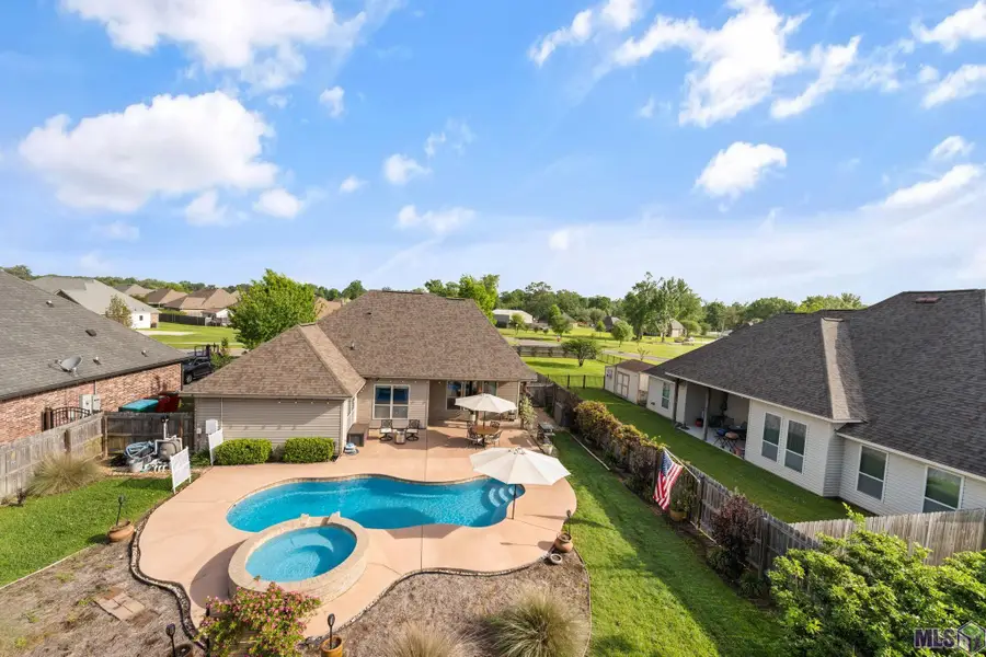 39071 Old Tree Dr, Prairieville, LA 70769 - #2