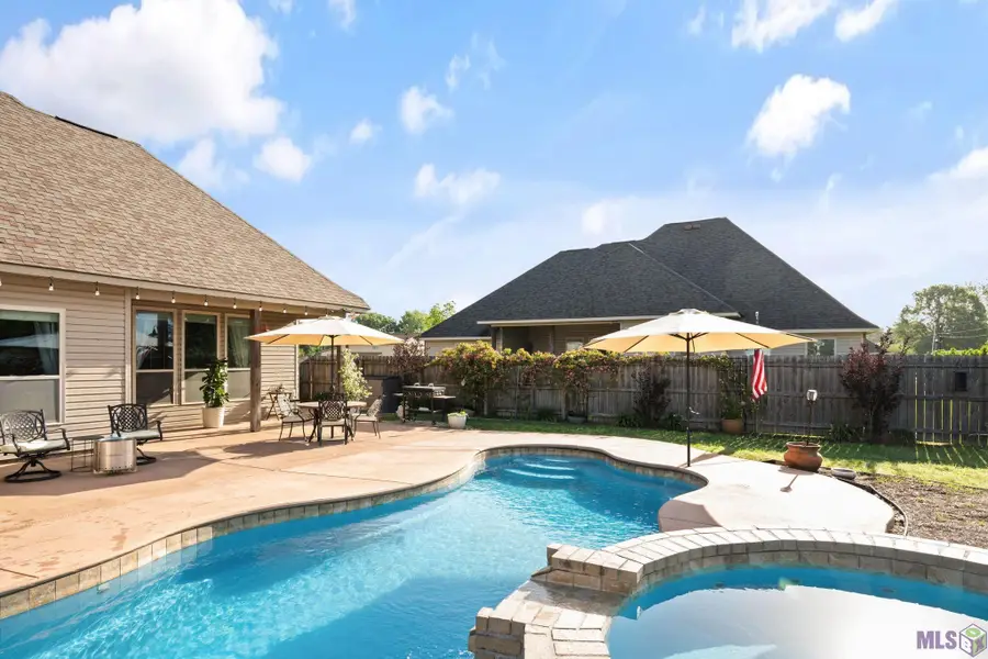 39071 Old Tree Dr, Prairieville, LA 70769 - #3