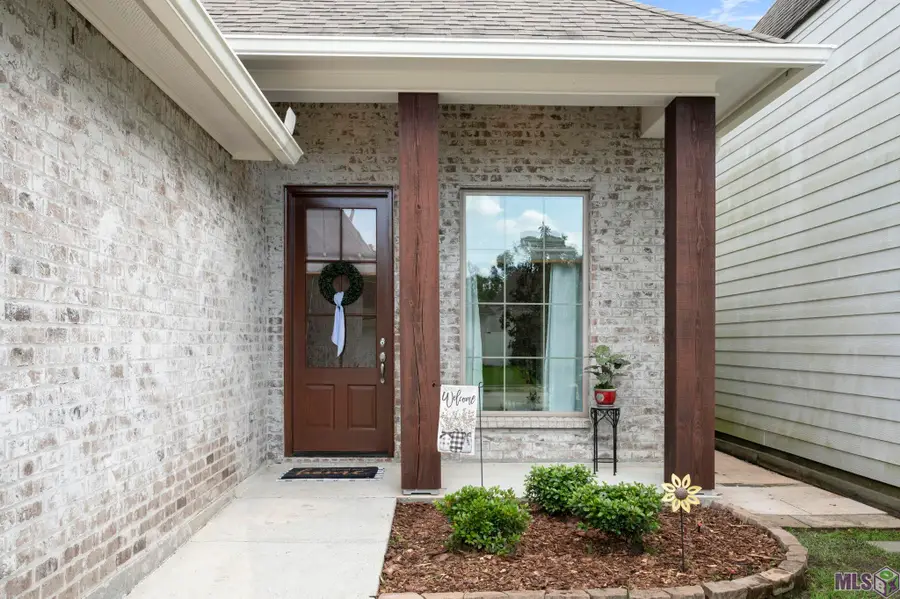 6526 Oak Garden Dr, Baton Rouge, LA 70817 - #2