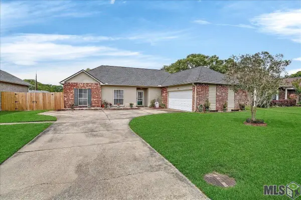 13435 Orleans Dr, Gonzales, LA 70737