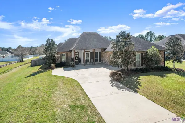 12480 Three Lakes Dr, Walker, LA 70785