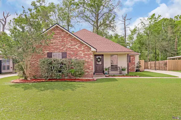 12266 Creekside Ave, Walker, LA 70785