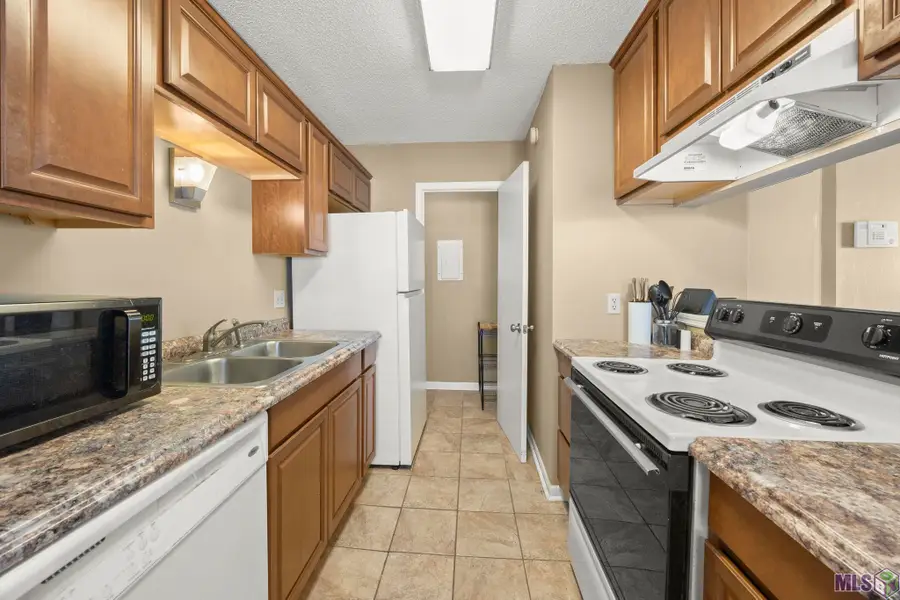 5113 Nicholson Dr #A-46, Baton Rouge, LA 70820 - #3