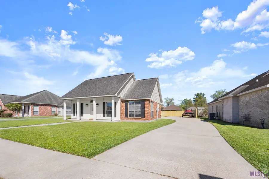 628 S Oleana Dr, Gonzales, LA 70737 - #2