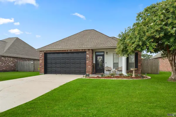 40463 Fox Run Dr, Gonzales, LA 70737