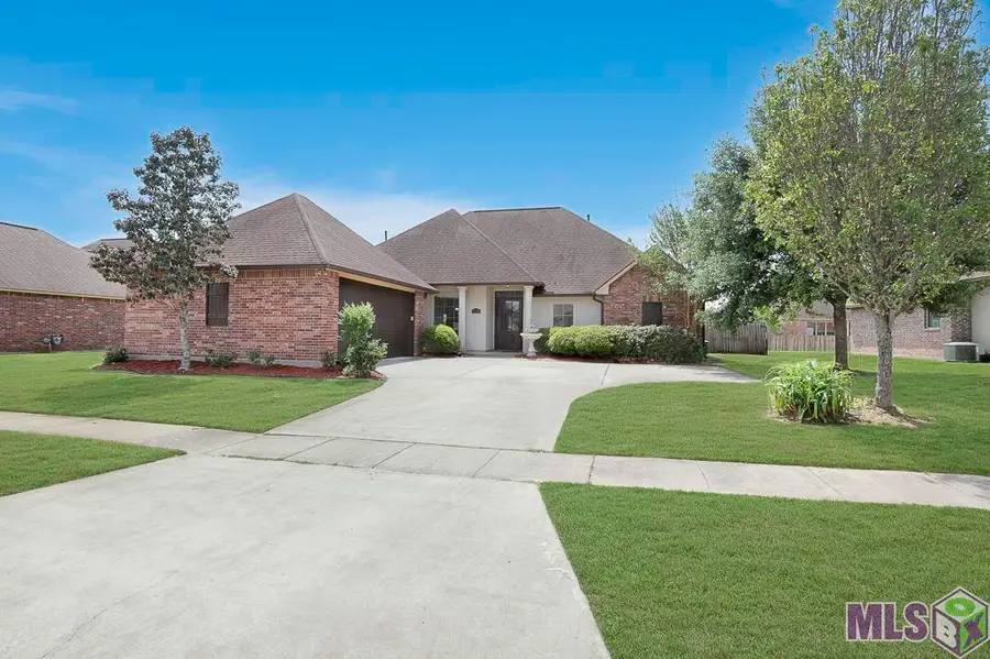 2970 Majestic Oaks Ave, Zachary, LA 70791 - #2