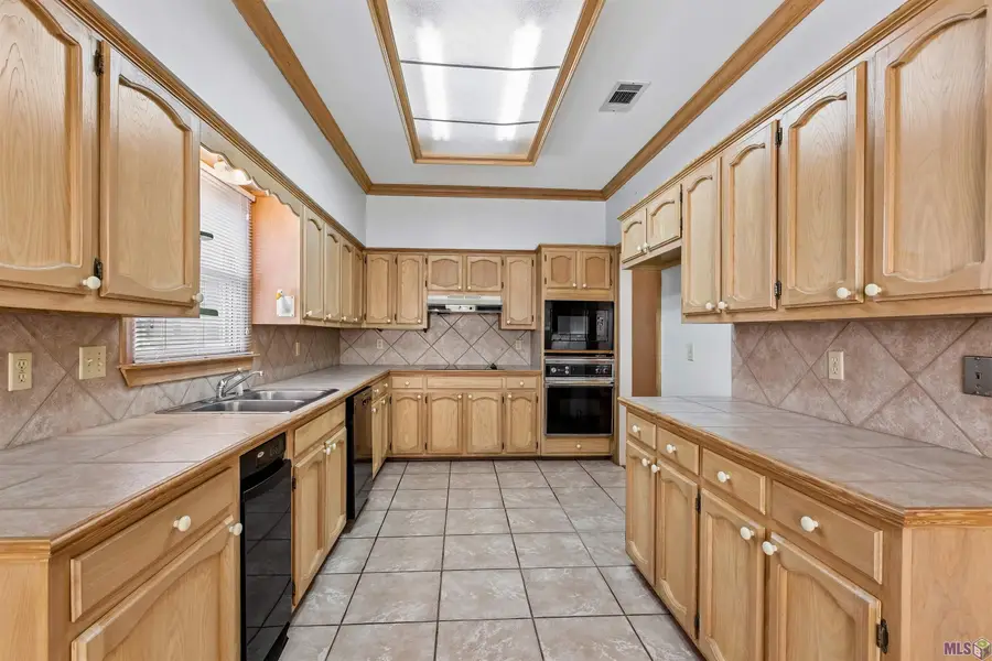 242 Mcgehee Dr, Baton Rouge, LA 70815 - #3