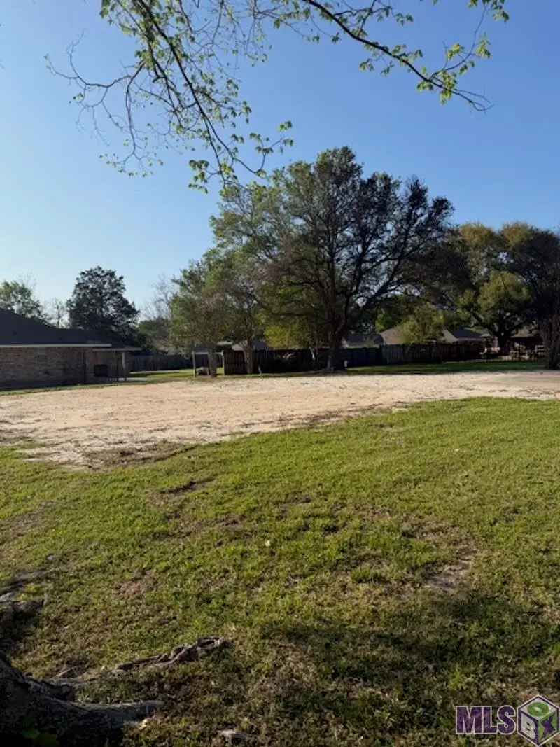 12635 Parkmeadow Ave, Baton Rouge, LA 70816 - #3