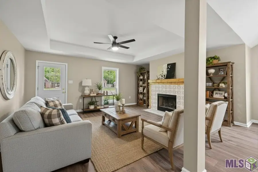 7367 Cherrydale Dr, Denham Springs, LA 70706 - #3