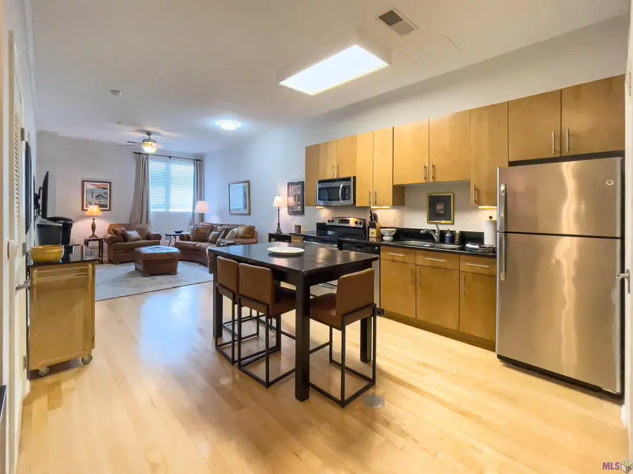 7707 Bluebonnet Blvd #408, Oak Hills Place, LA 70810 - #3