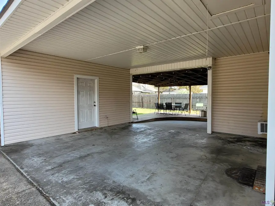 14329 Madison Oaks Blvd, Walker, LA 70785 - #3