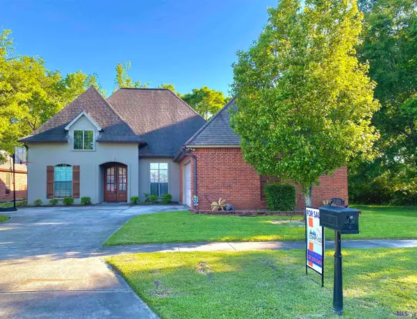 2500 Pine Thicket Ave, Zachary, LA 70791