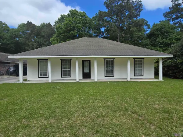 2405 Boxwood Dr, Baker, LA 70714