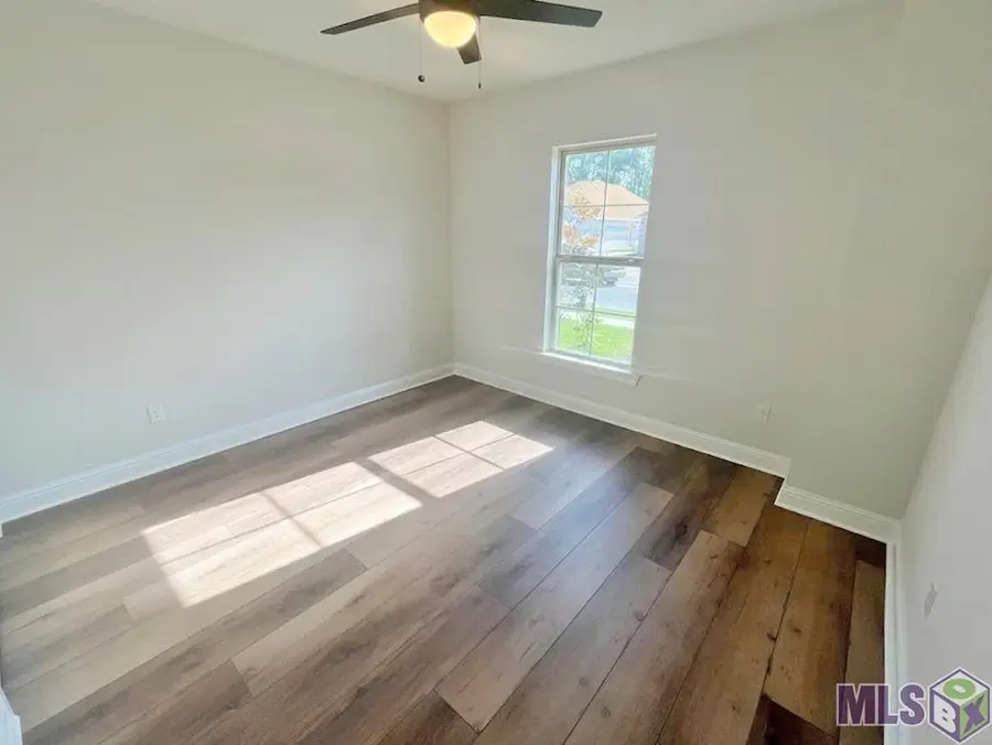 13056 Ducks Landing St, Gonzales, LA 70737 - #2