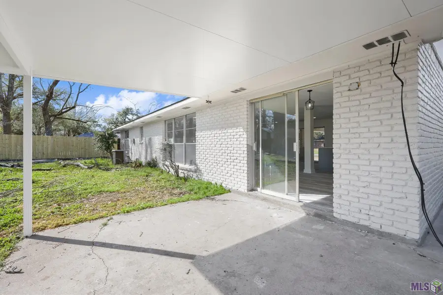 11072 Mollylea Dr, Baton Rouge, LA 70815 - #2