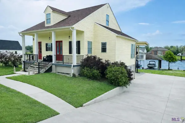 11416 River Highlands Drive, St. Amant, LA 70774