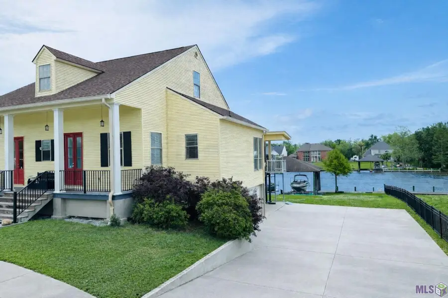 11416 River Highlands Drive, Saint Amant, LA 70774 - #2