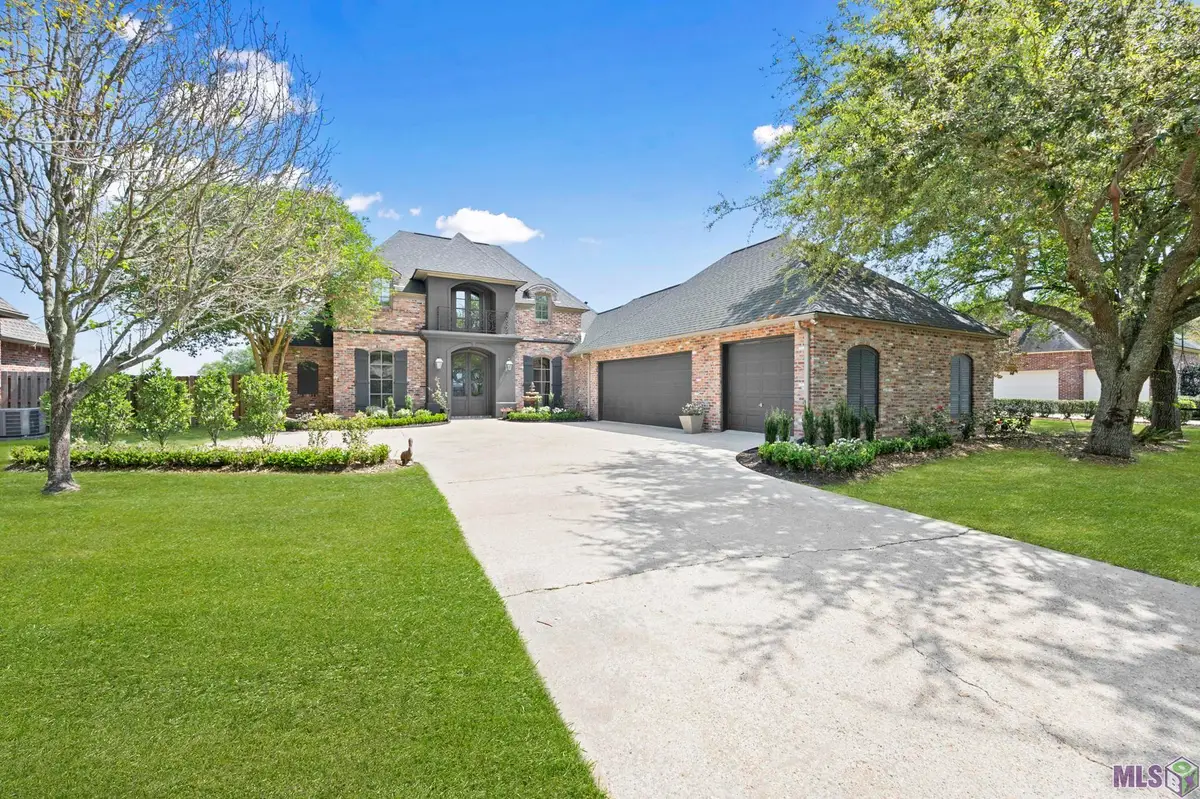 6250 Beau Douglas Ave, Gonzales, LA 70737 - #1