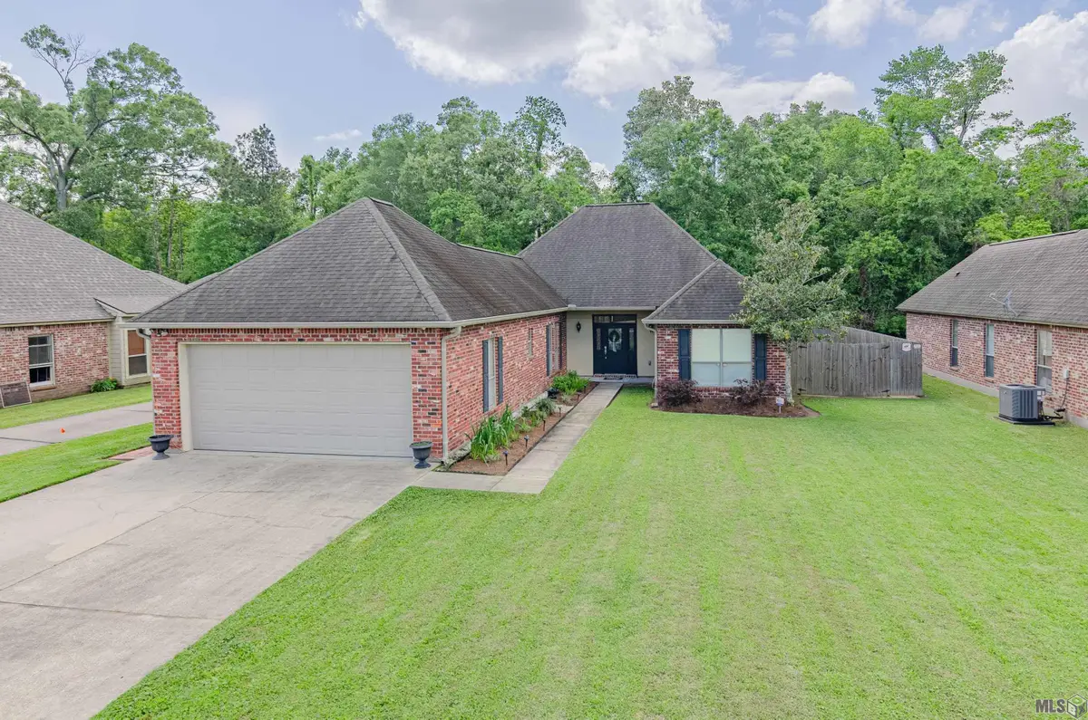14515 Lake Meadows Ct, Gonzales, LA 70737 - #1