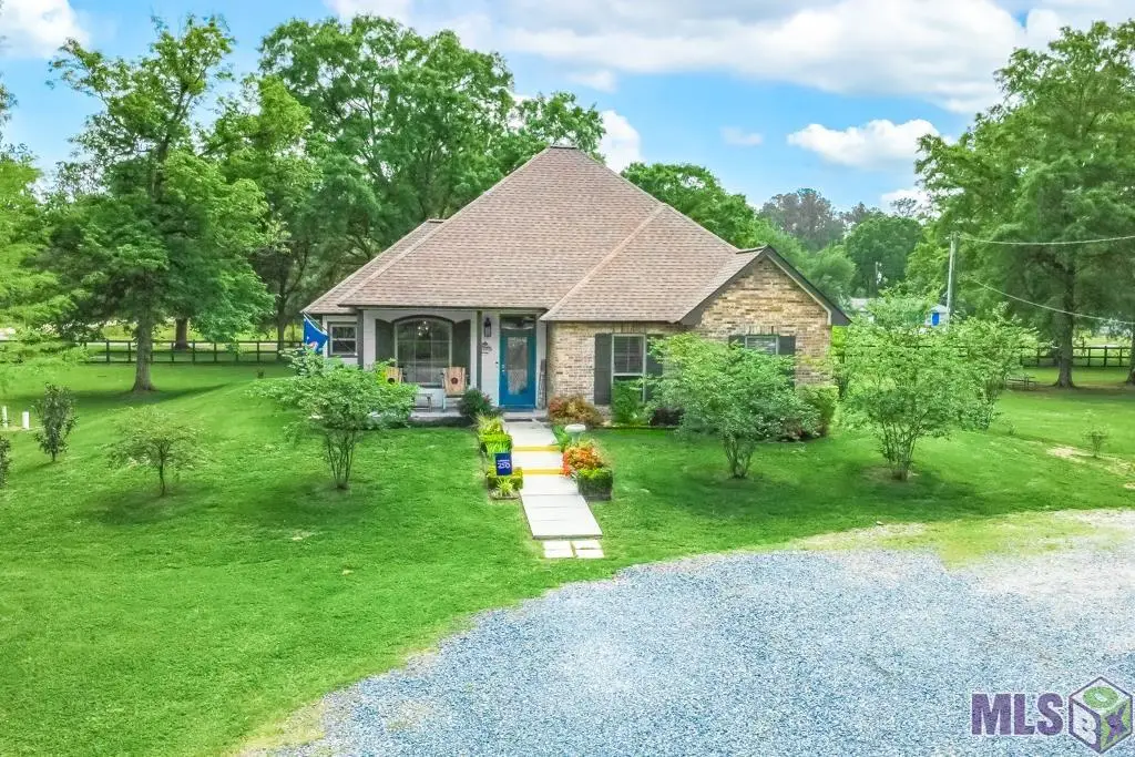 30555 Weiss Rd, Livingston, LA 70754 - #1