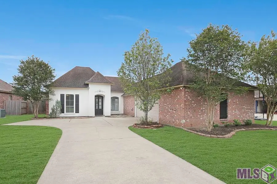 14084 Deep Creek Dr, Gonzales, LA 70737 - #2