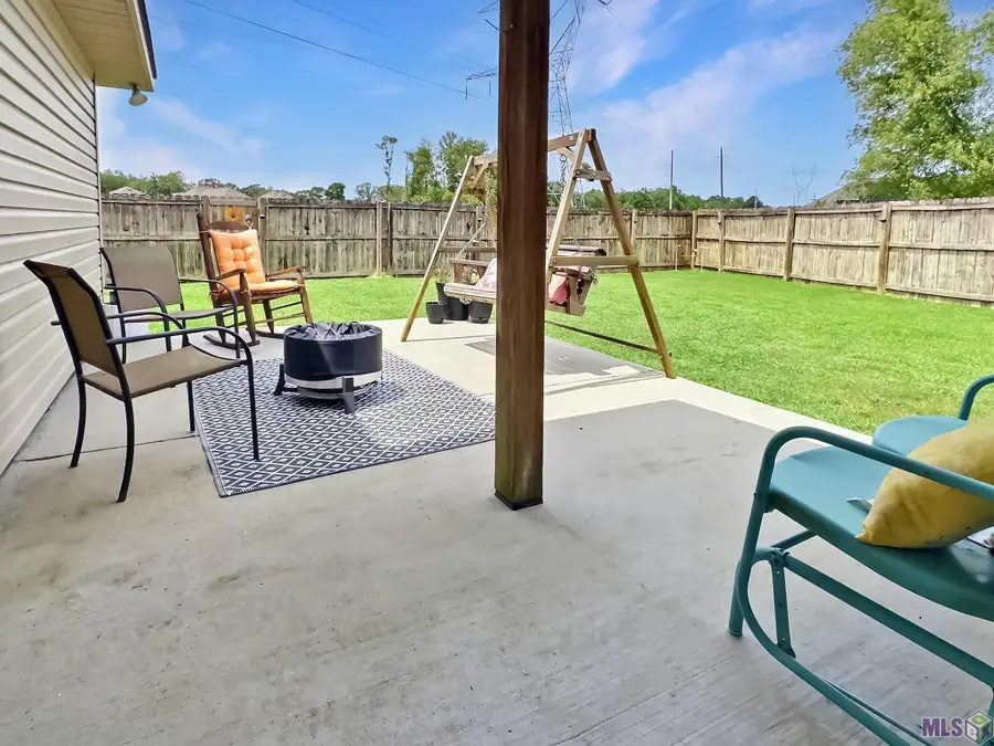 11377 Ashwood Ct, Denham Springs, LA 70726 - #2