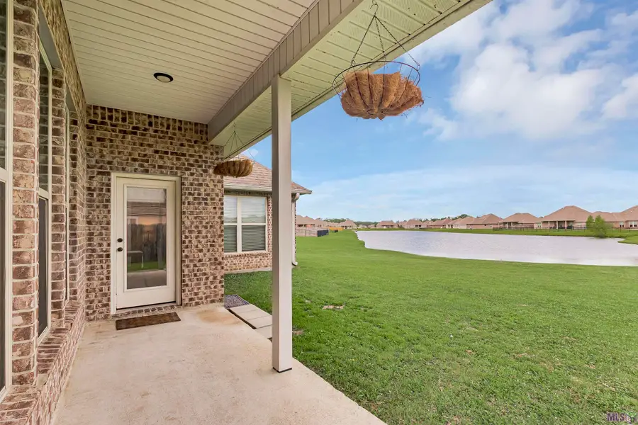 4640 Longwood Dr, Addis, LA 70710 - #2