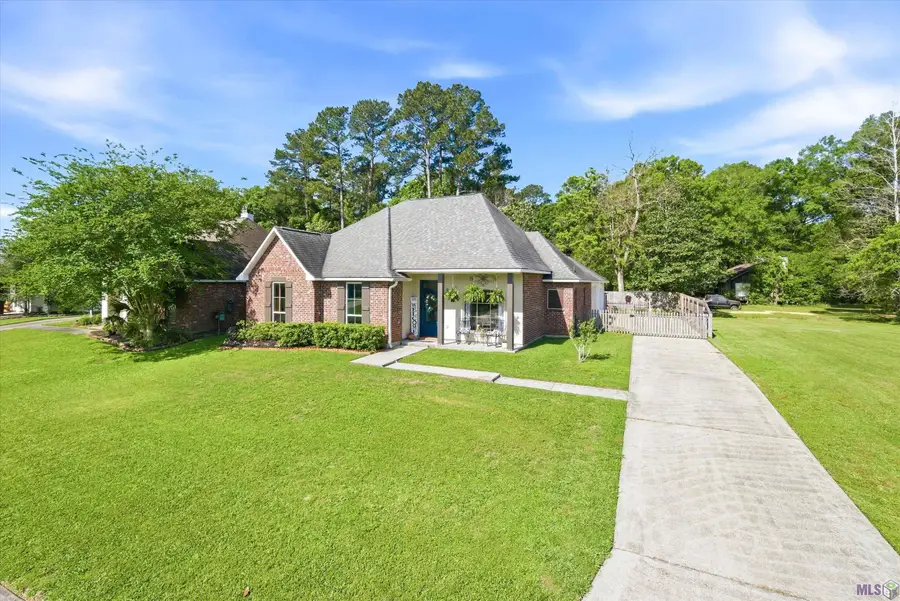 28025 Foxfire Ave, Walker, LA 70785 - #2