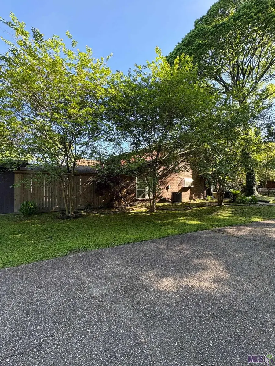 2451 Aubin Ln #2451, Baton Rouge, LA 70816 - #2